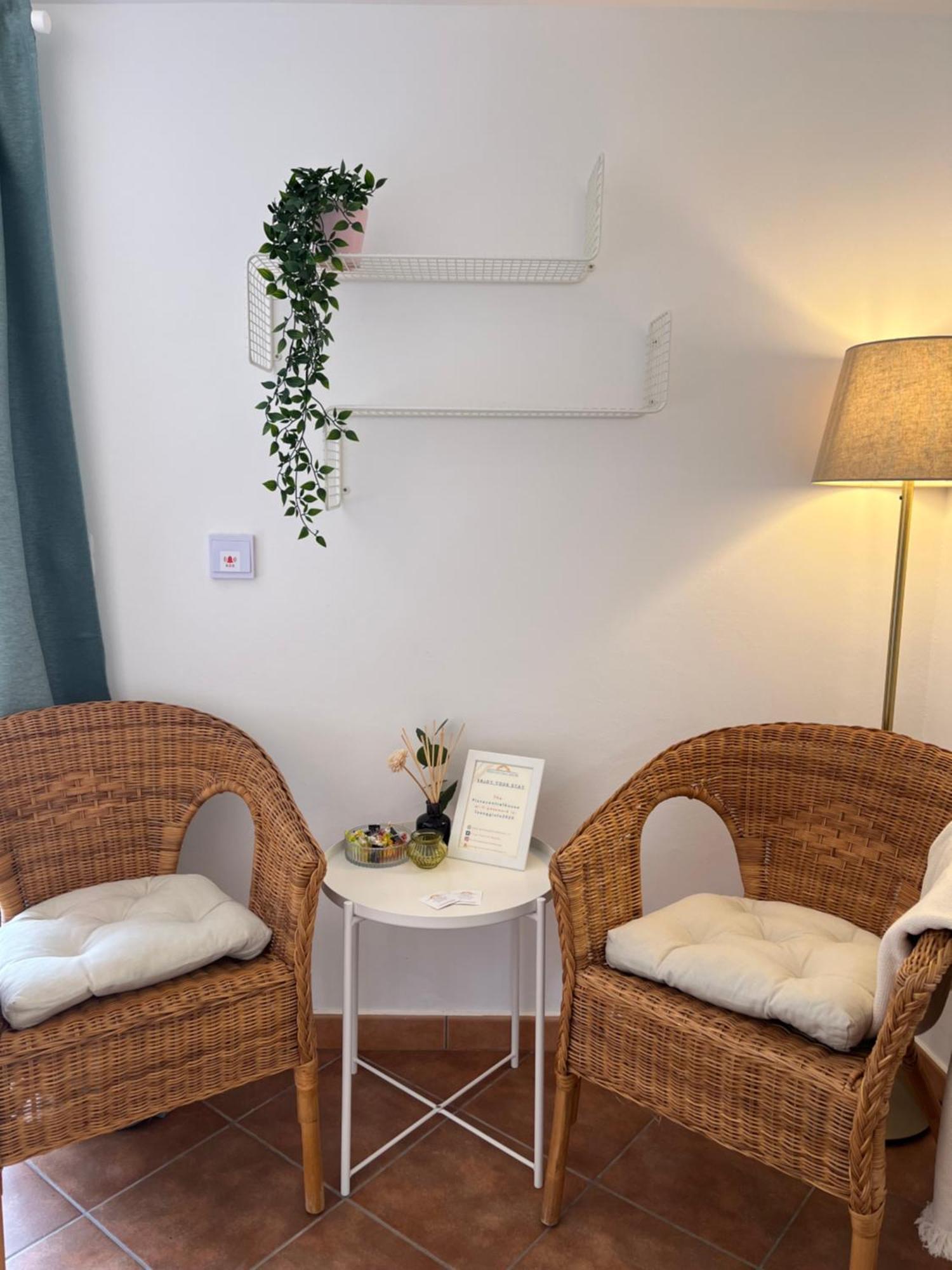 Pizzo Central House Room photo